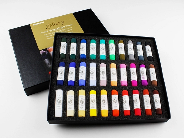 GALLERY HANDMADE SOFT PASTEL BOX OF 30
